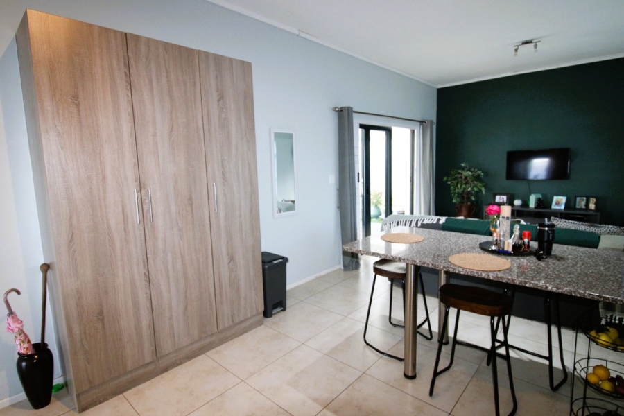 2 Bedroom Property for Sale in Nahoon Valley Park Eastern Cape